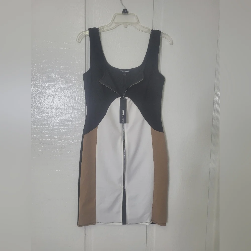 SOLD-Fashion Nova Dress - Dimensional Mini Zip Up Women's Sz L NWT - Picture 4 of 11